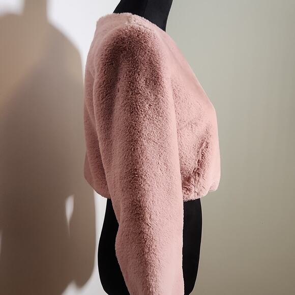 LOVERS + FRIENDS Revolve Teagan Faux Fur Cropped Pink Sweater, Size XS - Picture 9 of 14
